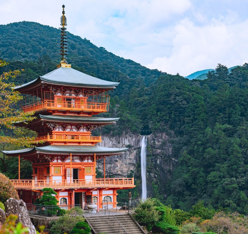 和歌山にある世界遺産名瀑那智の滝の見どころをご紹介